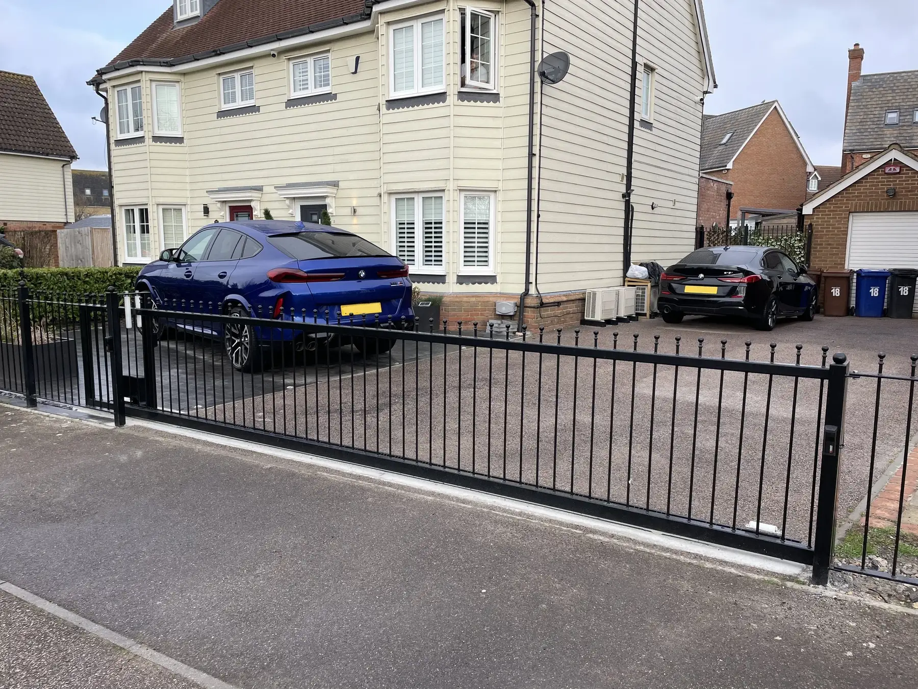 New driveway gate installation
